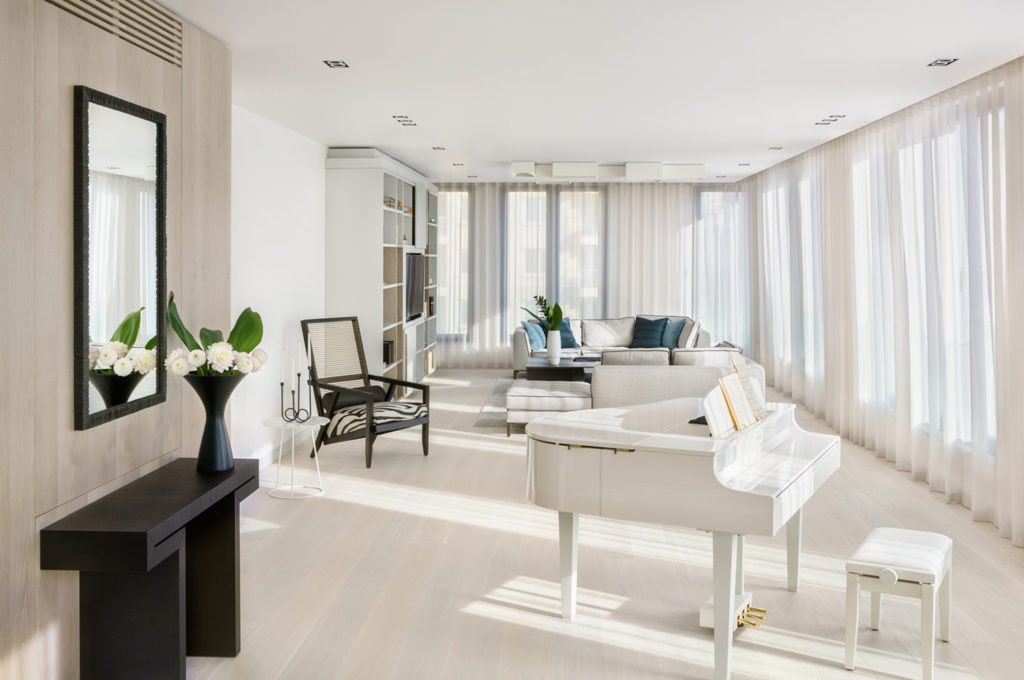 Curated visual reference: Visual Reference: 5 Modern Penthouses With 360 View