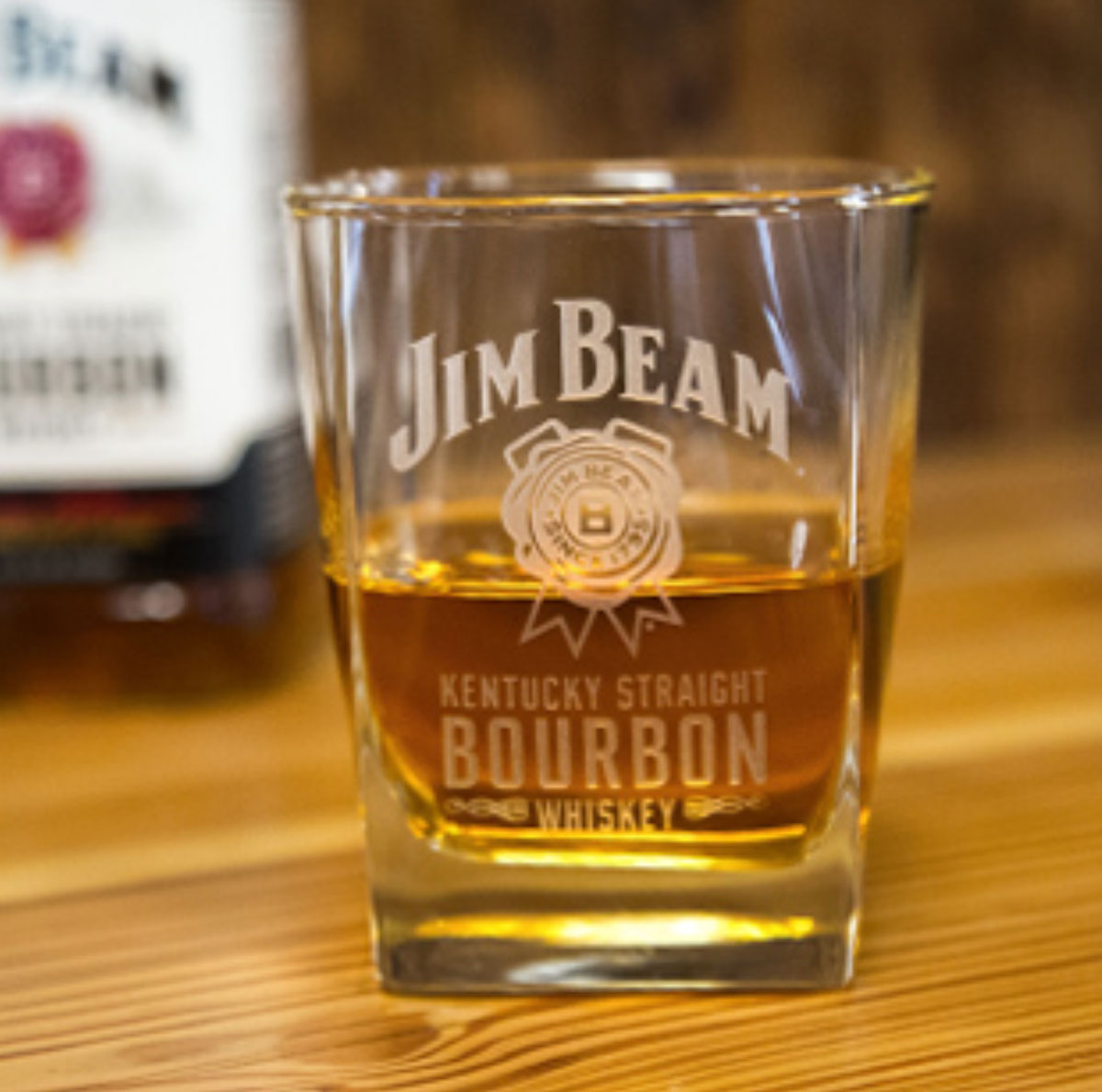 Jim Beam Whiskey Brands: 4 Celebrity Recommendations for the Perfect Glass