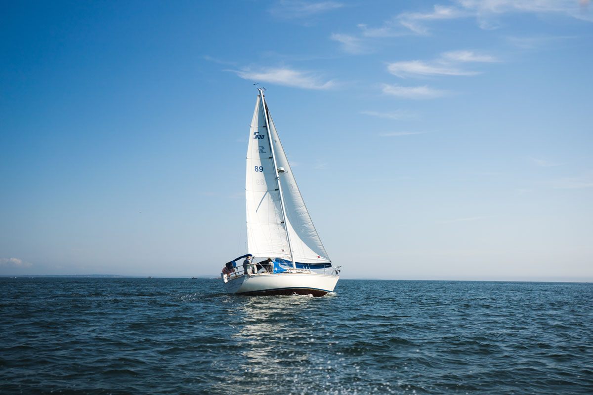 Sailing Trip 6 Experiential Gifts for the Person Who Has Everything