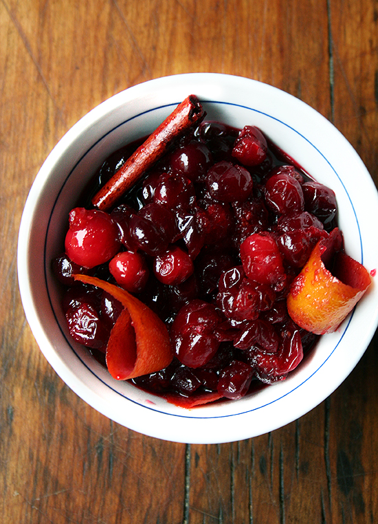 Red Wine Cranberry Sauce Thanksgiving Menu: Over the Top Ideas for Your Feast