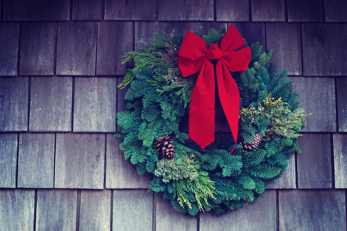 Wreath Decorating Holiday Party Ideas: 9 Alternatives to the Traditional Cocktail Party